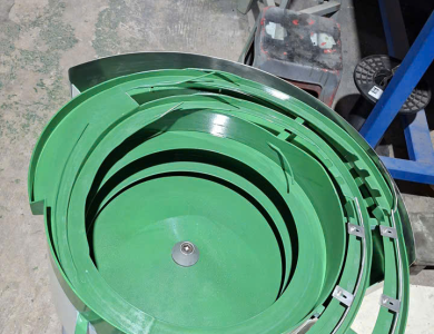 phễu rung cấp vỏ ổ cắm