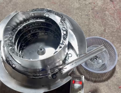 Phễu rung cấp vòng đệm vênh