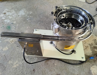 Phễu rung cấp liệu tự động