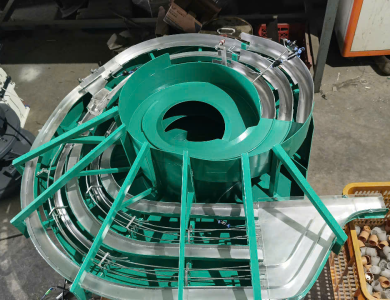Phễu rung cấp đế nắp