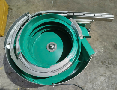 Phễu rung cấp chi tiết y tế