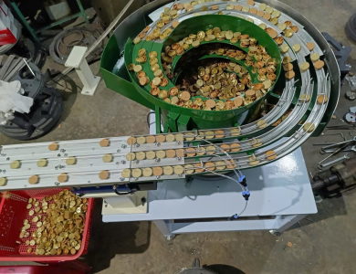 phễu rung cấp đế nắp 3 đường