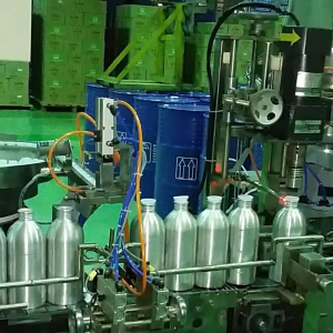 Máy đóng nắp chai tự động
