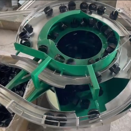 Bộ phễu rung cấp nắp tiêu 2 đường