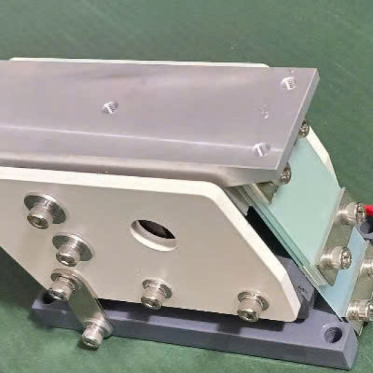Đế rung thẳng (linear vibrating feeder)